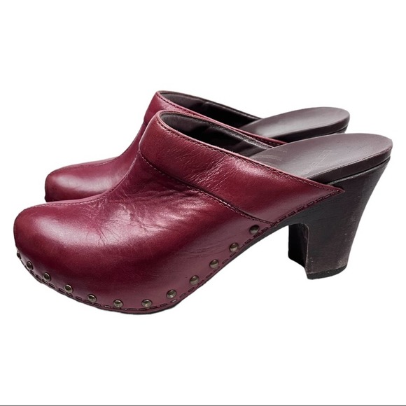 DANSKO “Rae” Red Leather Studded Clogs Size 9.5